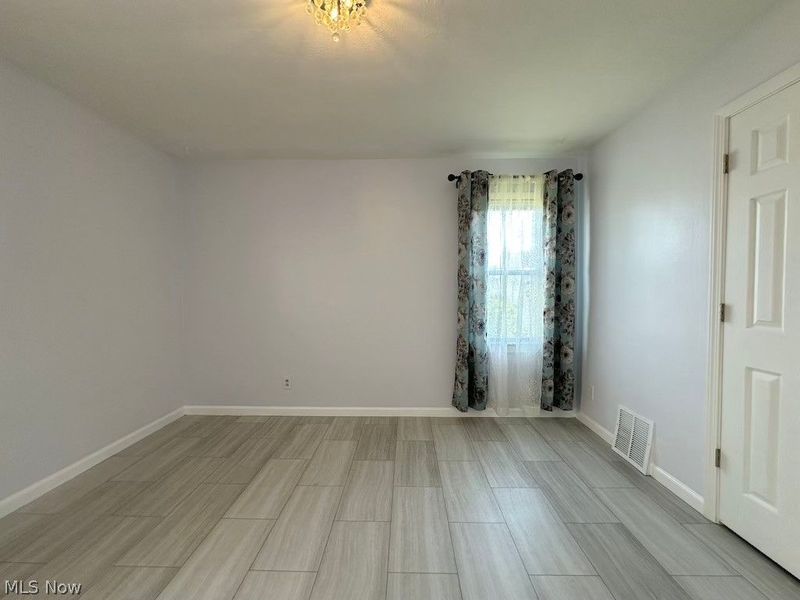 1011 Parkleigh Drive, Parma, OH 44134 Photo 19