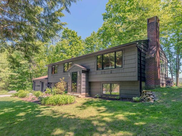 144 Oak Knoll Road, Arlington, VT 05250
