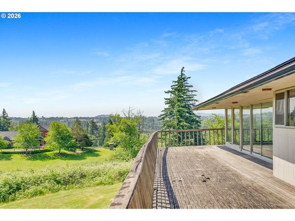 29620 E WOODARD RD, Troutdale, OR 97060