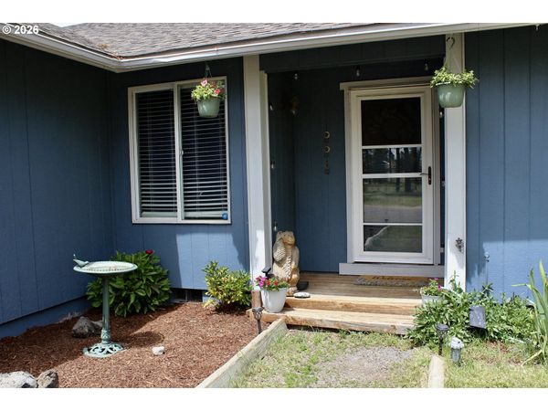 16976 WHITTIER DR, Bend, OR 97707