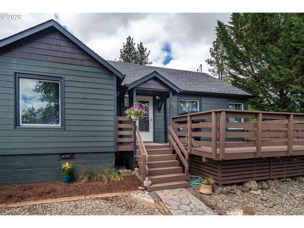 470 W THIRD AVE, Sutherlin, OR 97479