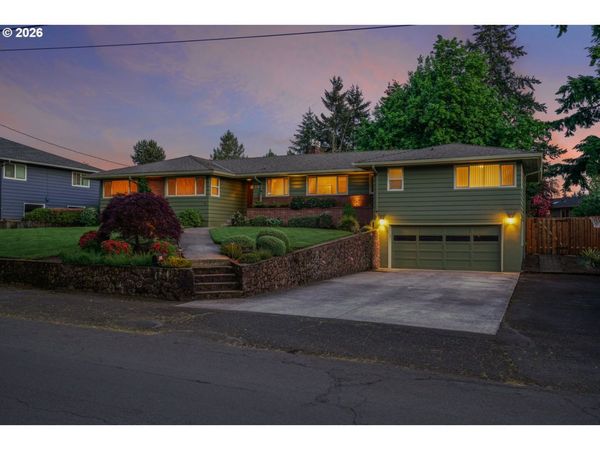 230 PARK DR, Oregon City, OR 97045