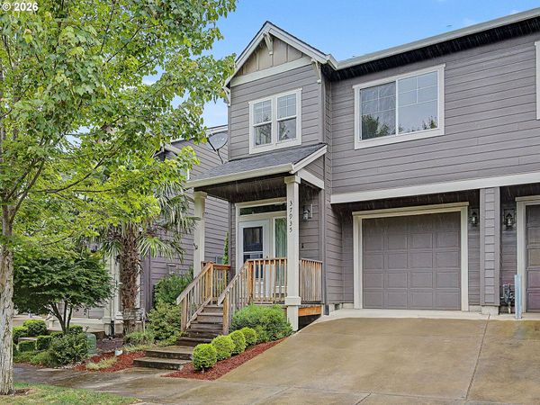 37935 KILLARNEY ST, Sandy, OR 97055