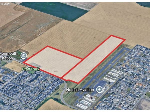 8575 HOFFMAN RD, Independence, OR 97351