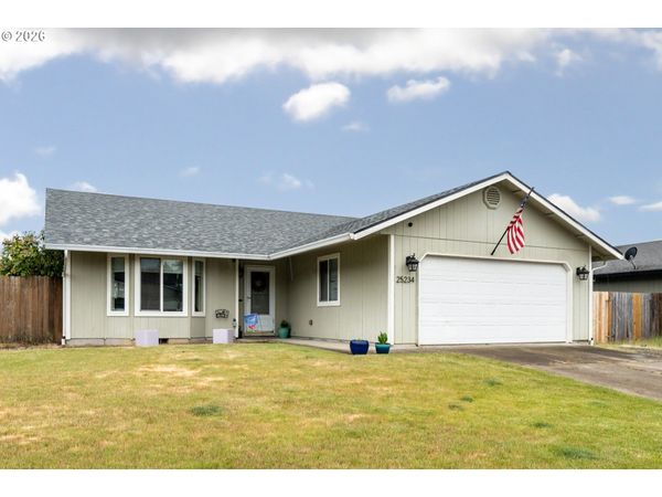 25234 TYRO AVE, Veneta, OR 97487