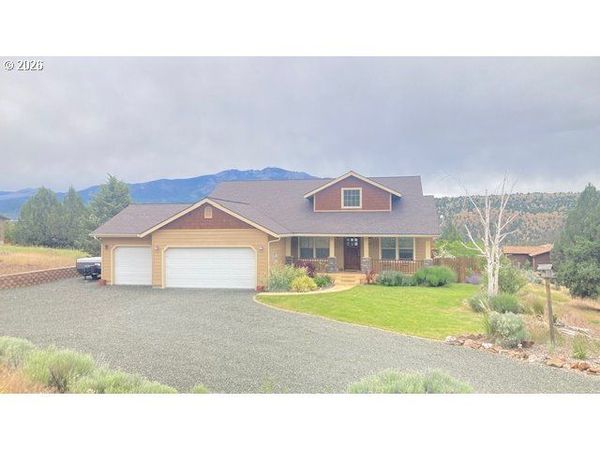 216 VALLEY VIEW DR, John Day, OR 97845