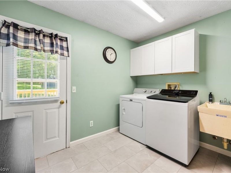 11599 Hoover Avenue NW, Uniontown, OH 44685 Photo 18