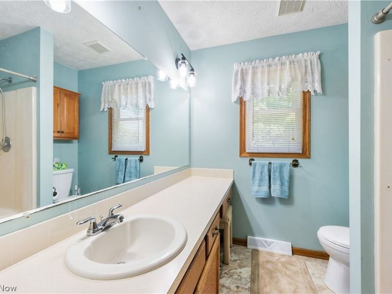 11599 Hoover Avenue NW, Uniontown, OH 44685 Photo 22