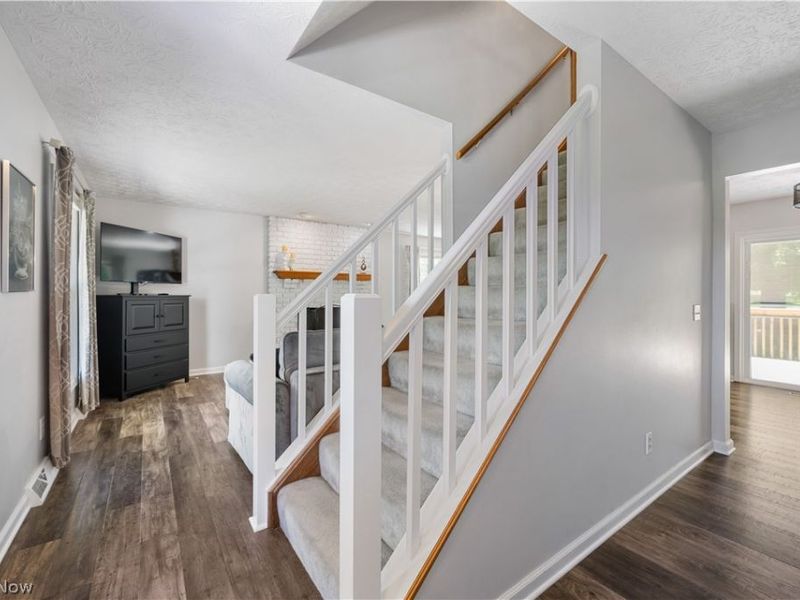 11599 Hoover Avenue NW, Uniontown, OH 44685 Photo 5