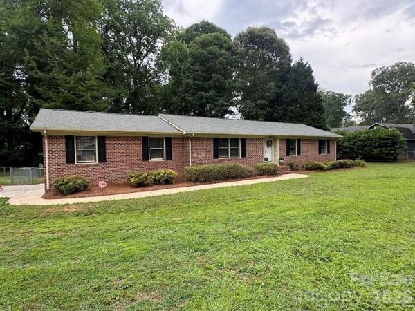 9409 Wedgewood Drive, Huntersville, NC 28078