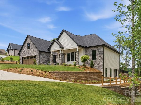 5764 Lake Pointe Drive , Granite Falls, NC 28630