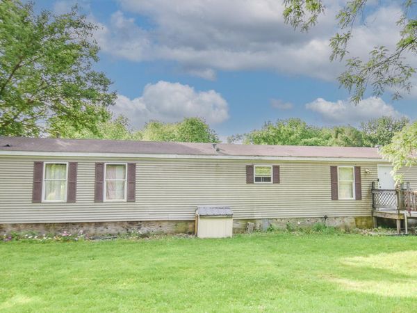 202 Northwood Beach, Coldwater, MI 49036
