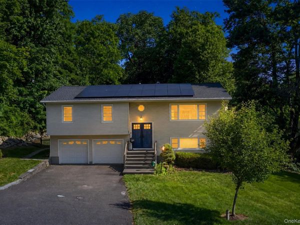 55 Carolina Drive, New City, NY 10956