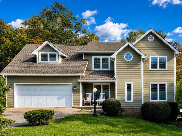 8014 Woodstone Drive, Hixson, TN 37343