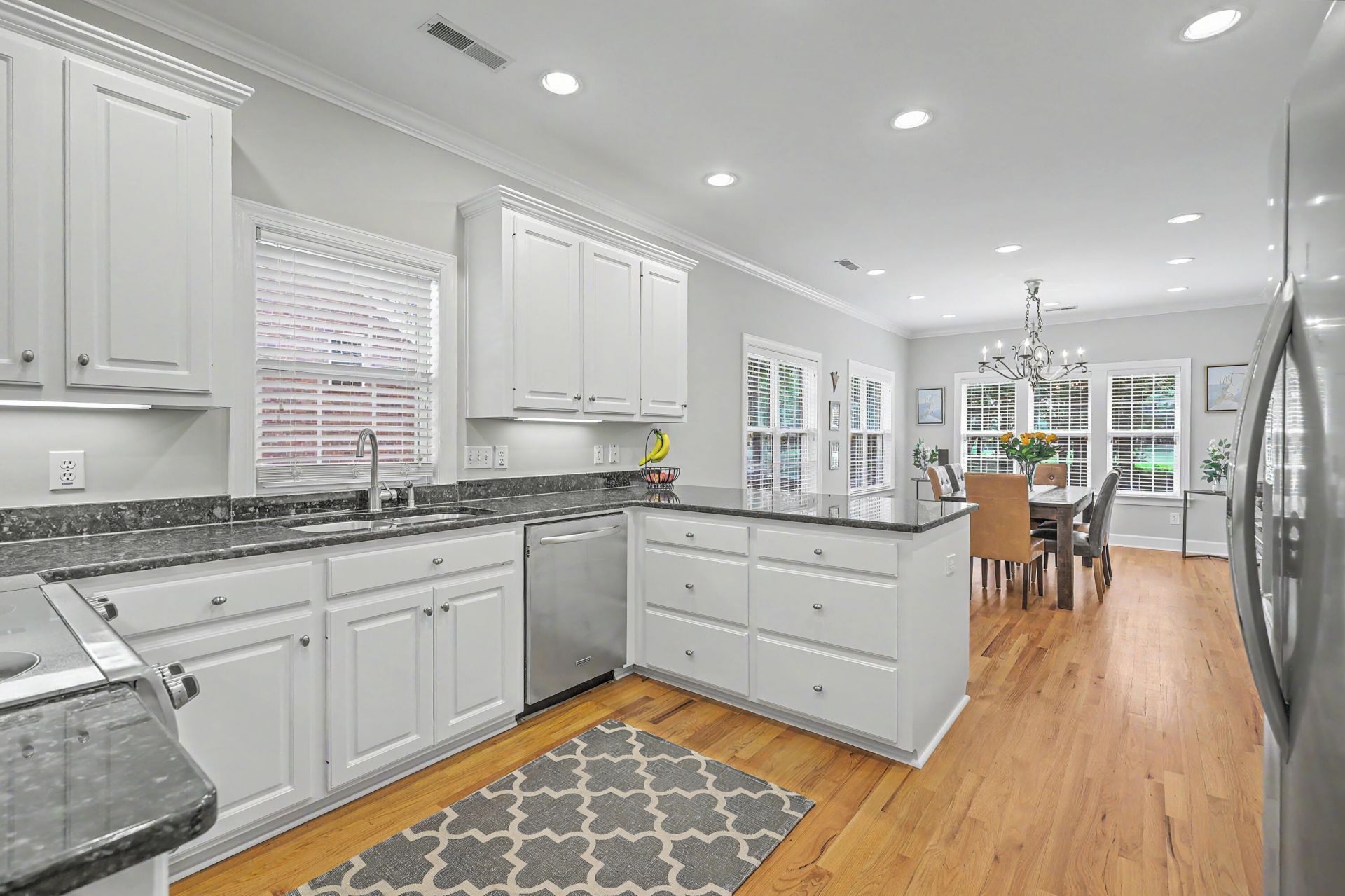 8614 W Fairway Woods Drive Photo 17