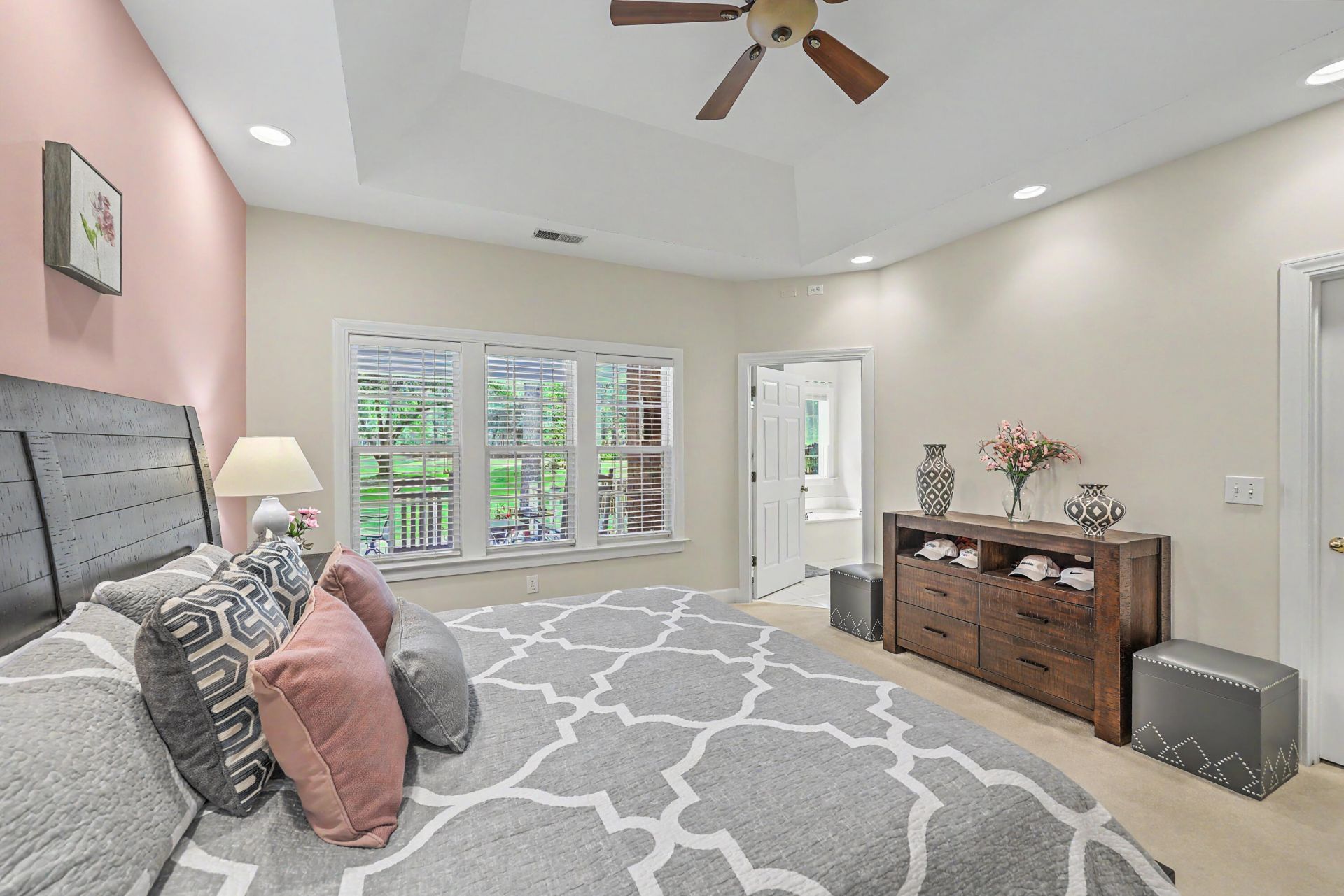 8614 W Fairway Woods Drive Photo 23