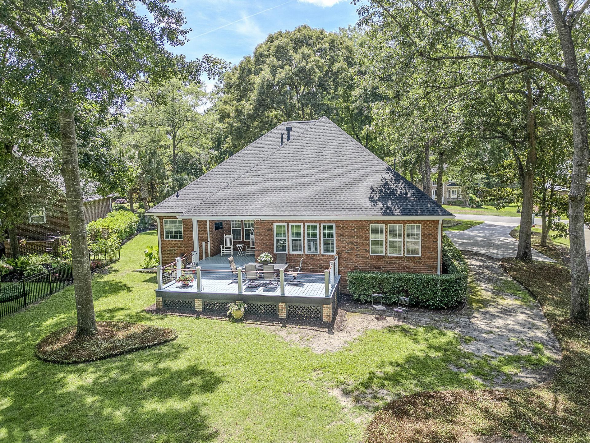 8614 W Fairway Woods Drive Photo 5