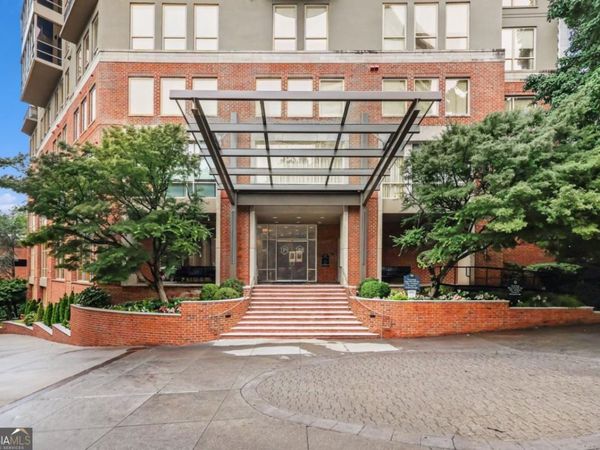 2626 Peachtree Road NW, Unit 205, Atlanta, GA 30305