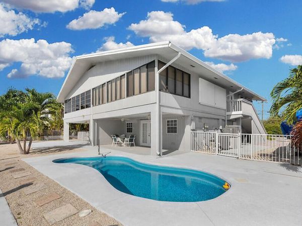 303 Sombrero Beach Road, MARATHON, FL 33050