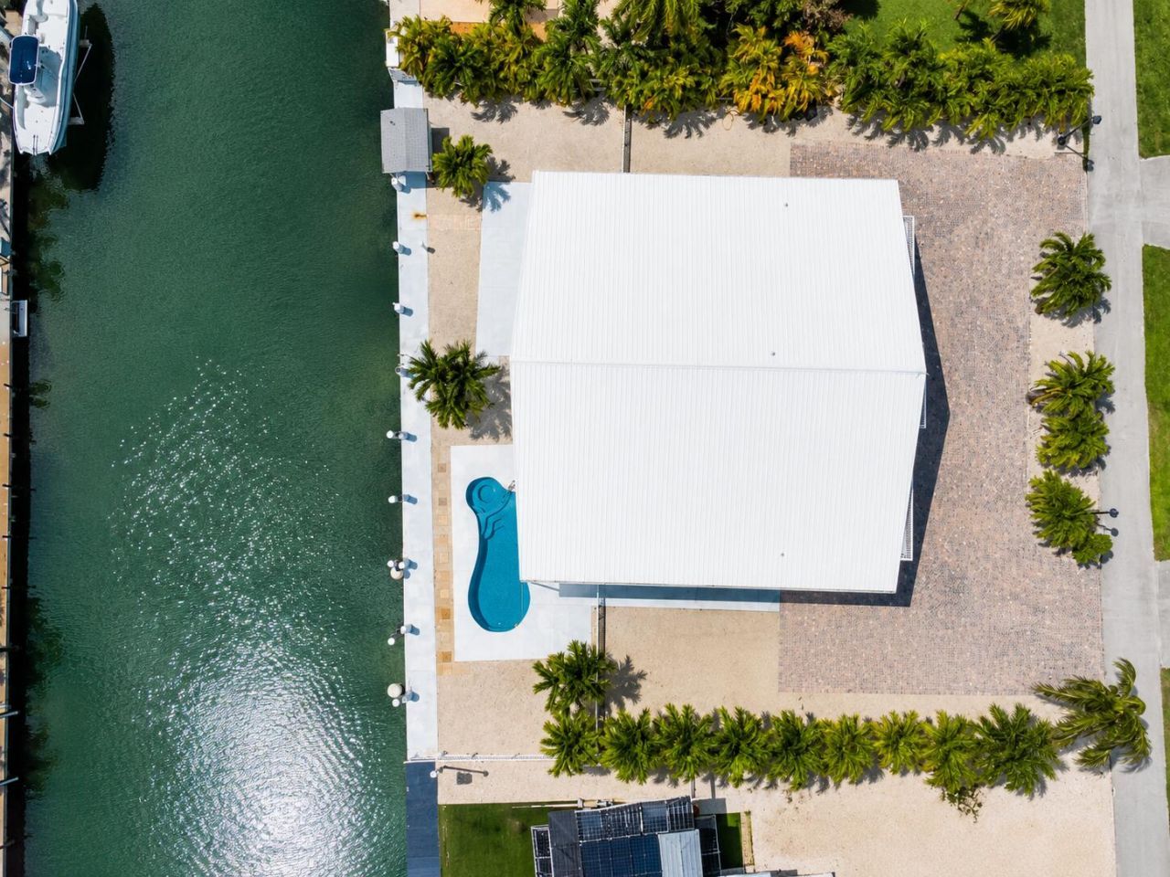 303 Sombrero Beach Road, Marathon, FL 33050 Photo