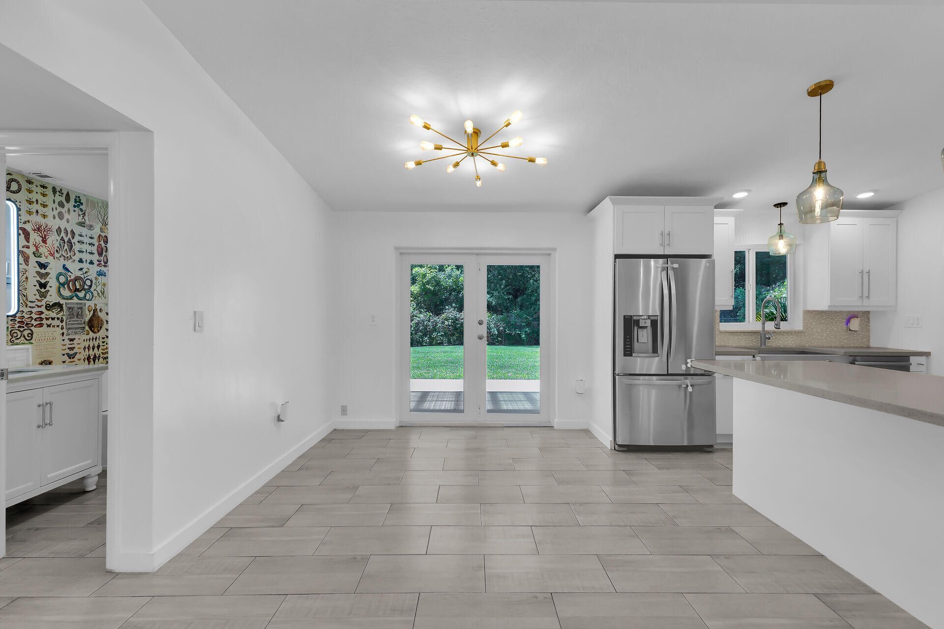 9 Transylvania Avenue, Key Largo, FL 33037 Photo