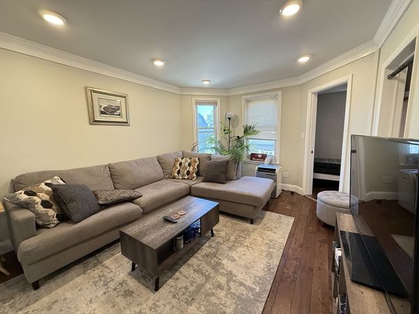 13-15 Pennsylvania Ave., Unit 2, Somerville, MA 02145