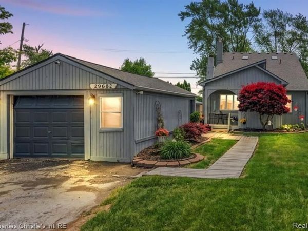 29682 Old North River Road , Harrison Twp, MI 48045