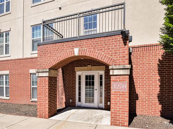 1270 Strassner Drive, St Louis, MO 63144