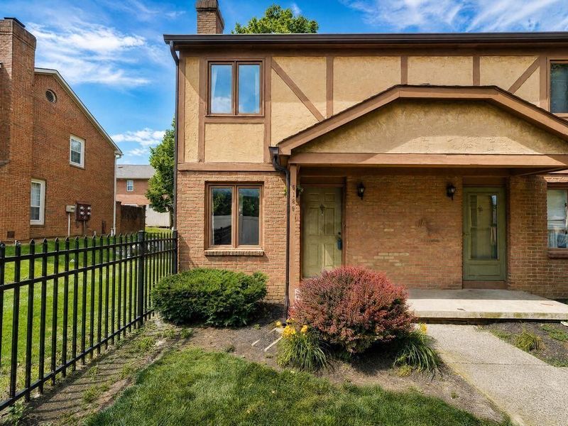 5189 Winsome Way , Columbus, OH 43220 Photo 1