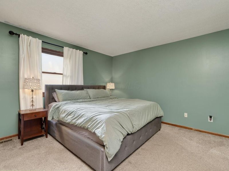 5189 Winsome Way , Columbus, OH 43220 Photo 14