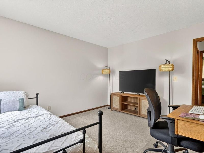 5189 Winsome Way , Columbus, OH 43220 Photo 18