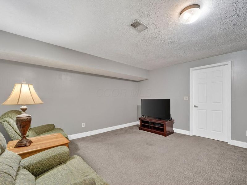 5189 Winsome Way , Columbus, OH 43220 Photo 21