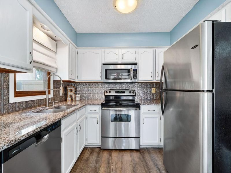 5189 Winsome Way , Columbus, OH 43220 Photo 7