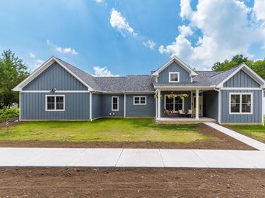52 Clinton Street, Canal Winchester, OH 43110