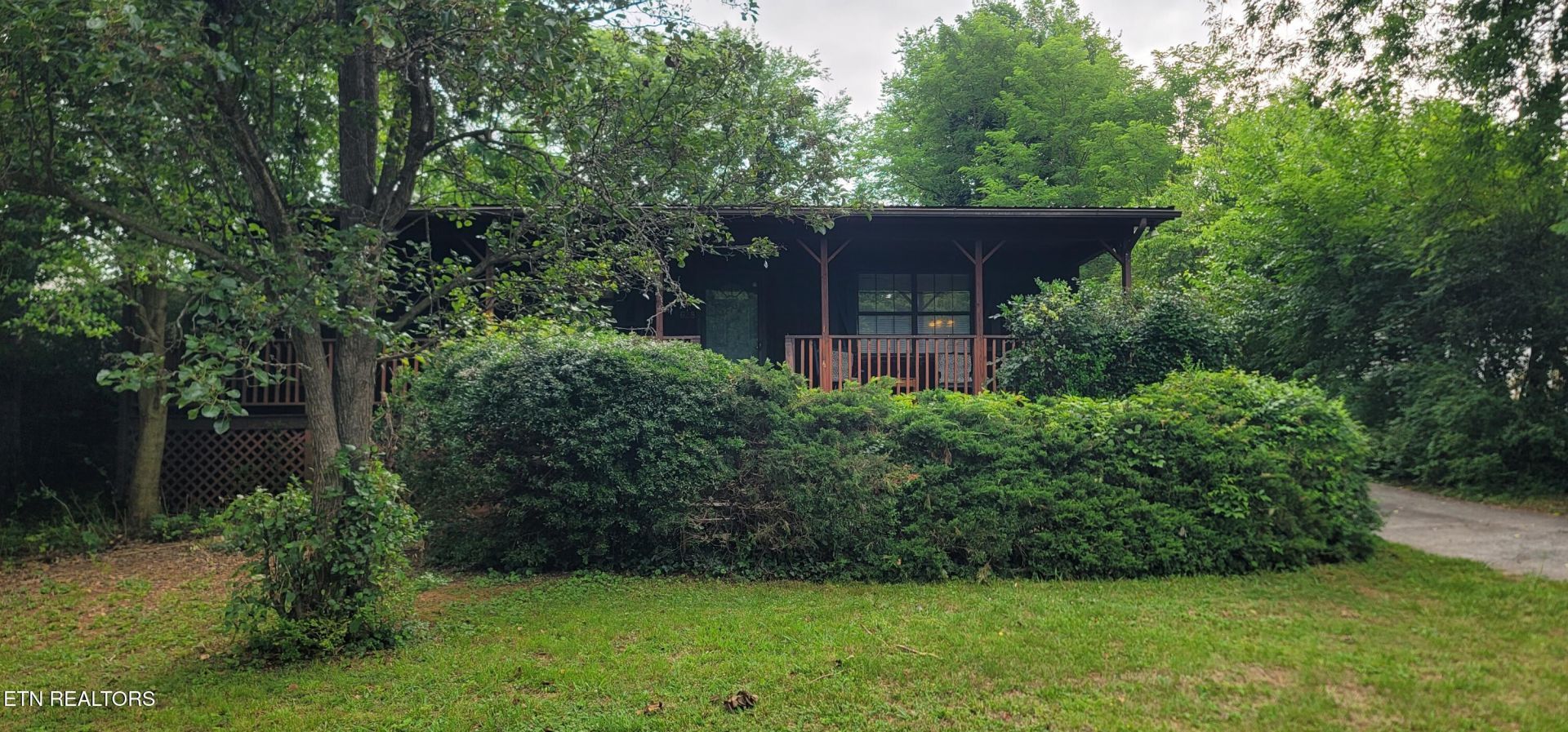 628 Front St, Maryville, TN 37804 Main Photo