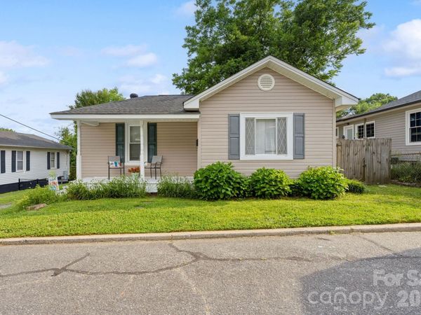 497 Washington Street , Cramerton, NC 28032