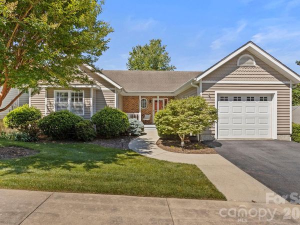 237 Charlestown Drive , Hendersonville, NC 28792
