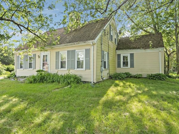 369 Washington St, East Bridgewater, MA 02333