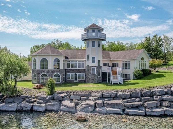 304 Lakeshore Road , Oswego, NY 13126