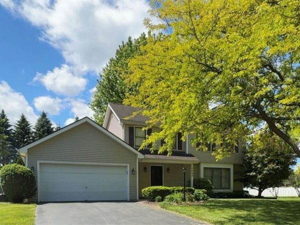 1427 Fieldcrest Drive , Webster, NY 14580