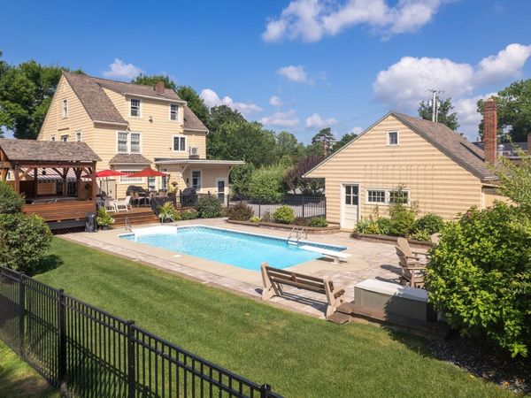 50 Pleasant Street, Rutland City, VT 05701