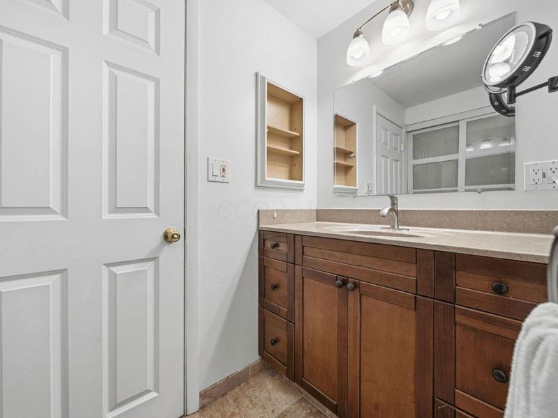 5627 Copenhagen Drive , Westerville, OH 43081 Photo 30