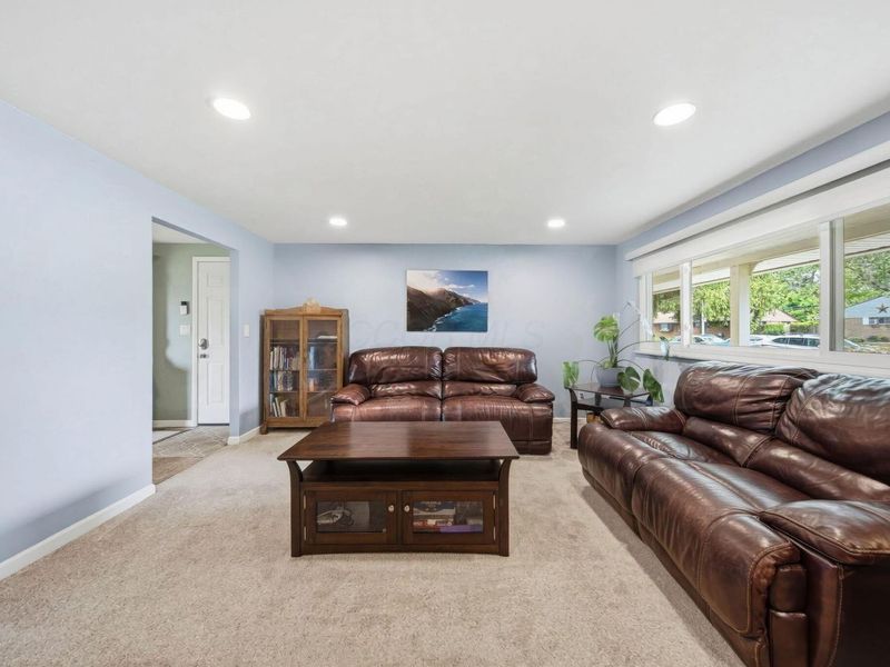 5627 Copenhagen Drive , Westerville, OH 43081 Photo 6