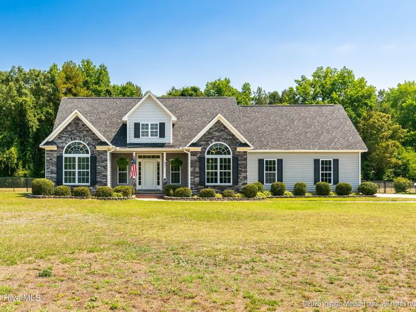1227 Grayleigh Drive, Ayden, NC 28513