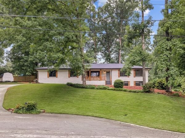732 Dukehart Court , Stone Mountain, GA 30083