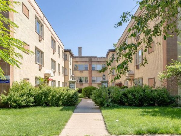 2003 W Touhy Avenue , Unit 104, Chicago, IL 60645