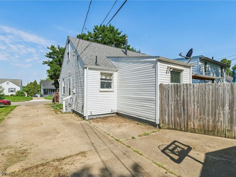 1430 Janice , Massillon, OH 44646 Photo 37