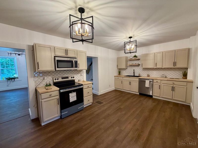 102 E Main Street, Hamilton, OH 45067 Photo 5