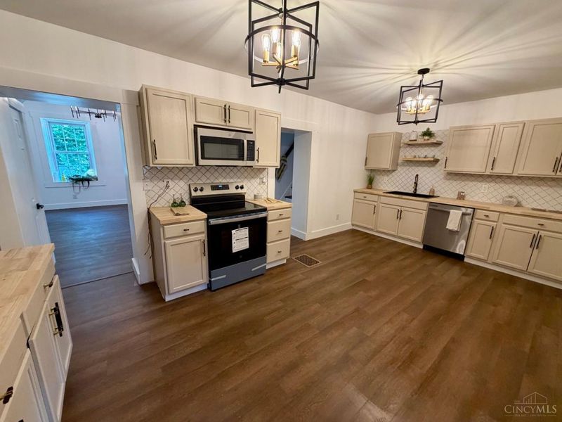102 E Main Street, Hamilton, OH 45067 Photo 6