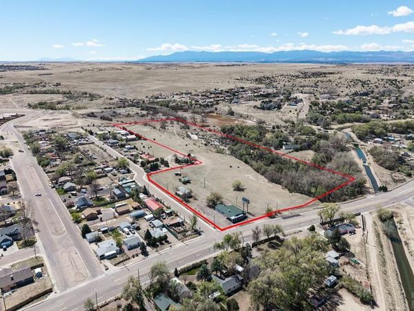 5206 Thatcher Ave, Pueblo, CO 81005